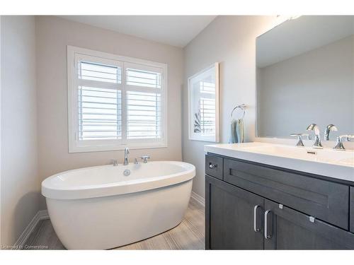 3447 Eternity Way, Oakville, ON - Indoor Photo Showing Bathroom