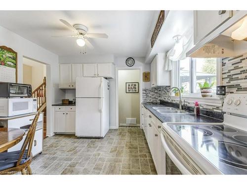 655 Cumberland Avenue, Burlington, ON - Indoor Photo Showing Kitchen With Double Sink