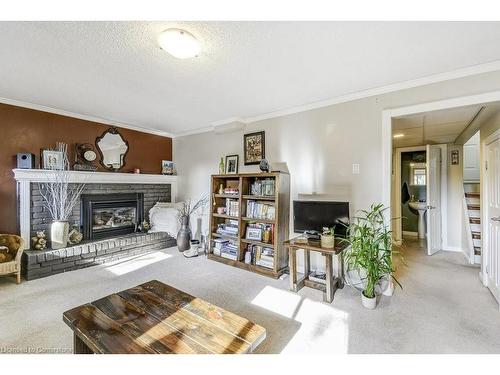 655 Cumberland Avenue, Burlington, ON - Indoor Photo Showing Living Room With Fireplace