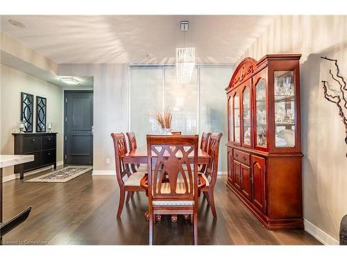 2206-90 Park Lawn Road, Etobicoke, ON - Indoor Photo Showing Dining Room