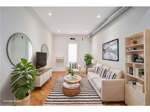 8 Sykes Street N, Meaford, ON - Indoor Photo Showing Living Room