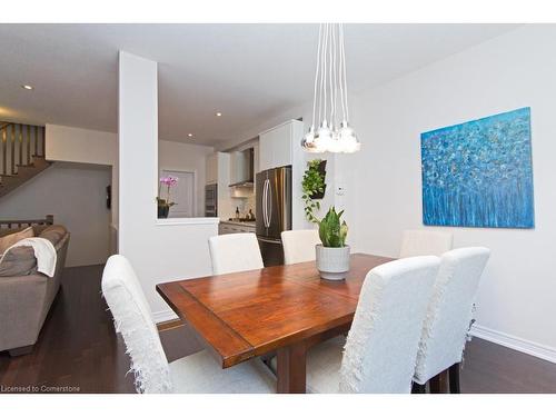 55-2086 Ghent Avenue, Burlington, ON - Indoor Photo Showing Dining Room