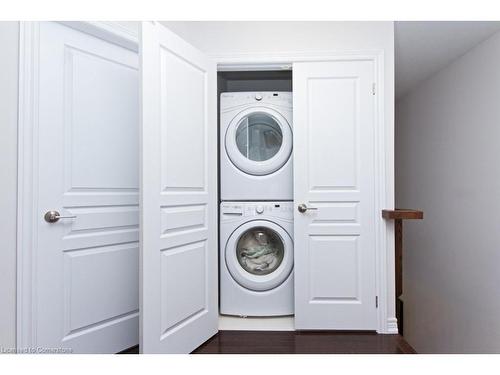 55-2086 Ghent Avenue, Burlington, ON - Indoor Photo Showing Laundry Room