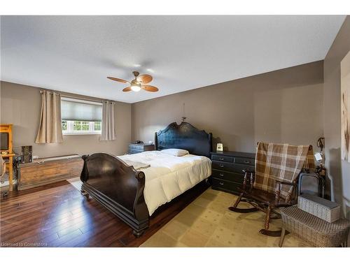 25 Lindsay Drive, Haldimand County, ON - Indoor Photo Showing Bedroom