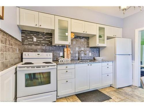 419 Upper Sherman Avenue, Hamilton, ON - Indoor Photo Showing Kitchen