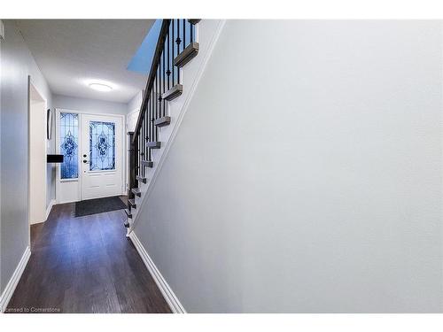 51 Branthaven Drive, Hamilton, ON - Indoor Photo Showing Other Room