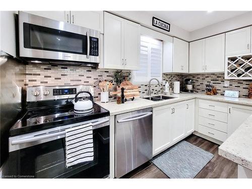 51 Branthaven Drive, Hamilton, ON - Indoor Photo Showing Kitchen With Stainless Steel Kitchen