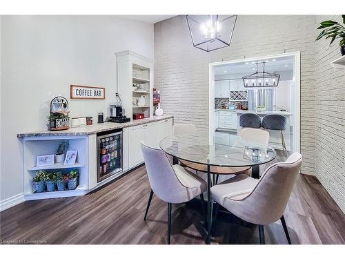 51 Branthaven Drive, Hamilton, ON - Indoor Photo Showing Dining Room