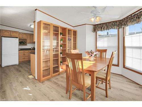 220-3033 Townline Road, Stevensville, ON - Indoor Photo Showing Dining Room