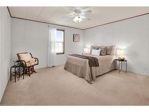 220-3033 Townline Road, Stevensville, ON - Indoor Photo Showing Bedroom