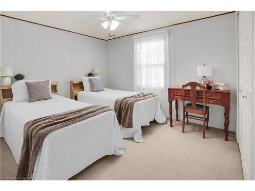 220-3033 Townline Road, Stevensville, ON - Indoor Photo Showing Bedroom