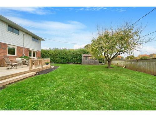 556 Rexway Court, Burlington, ON - Outdoor With Deck Patio Veranda With Backyard