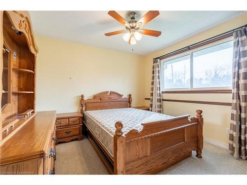 4127 Niagara River Parkway, Fort Erie, ON - Indoor Photo Showing Bedroom