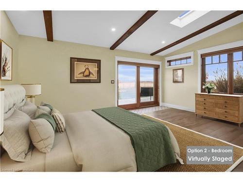 331 Russ Road, Grimsby, ON - Indoor Photo Showing Bedroom