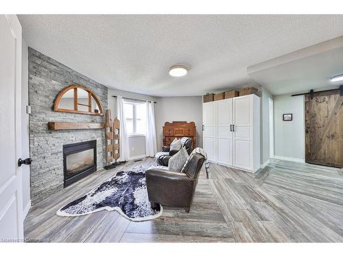 353 Canyon Crescent, Oakville, ON - Indoor Photo Showing Living Room With Fireplace