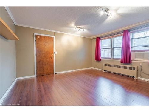 5-4 Robinson Street, Hamilton, ON - Indoor Photo Showing Other Room