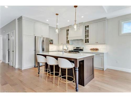 605 St Andrew Street, Port Dover, ON - Indoor Photo Showing Kitchen With Upgraded Kitchen