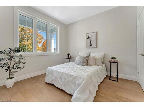 605 St Andrew Street, Port Dover, ON - Indoor Photo Showing Bedroom