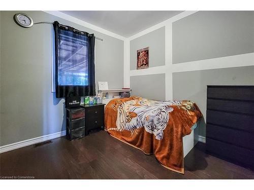 313 Fennell Avenue E, Hamilton, ON - Indoor Photo Showing Bedroom