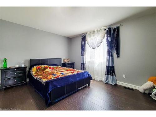 313 Fennell Avenue E, Hamilton, ON - Indoor Photo Showing Bedroom