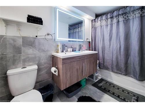 313 Fennell Avenue E, Hamilton, ON - Indoor Photo Showing Bathroom