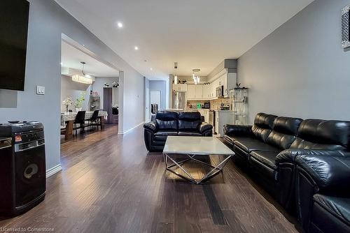 313 Fennell Avenue E, Hamilton, ON - Indoor Photo Showing Living Room