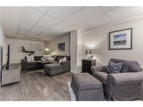 93-1584 Newlands Crescent, Burlington, ON - Indoor Photo Showing Living Room