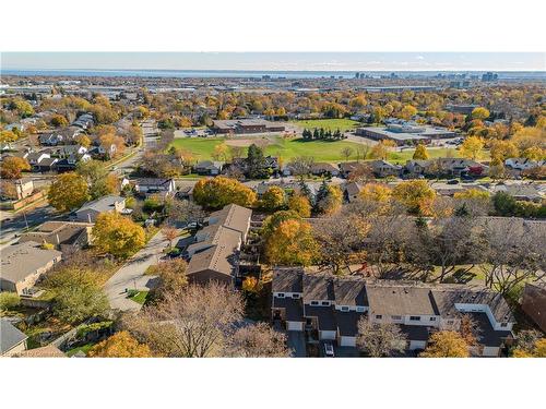 93-1584 Newlands Crescent, Burlington, ON - Outdoor With View