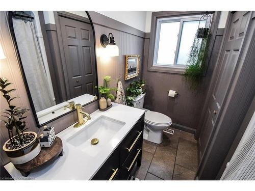 17 Rosemore Road, St. Catharines, ON - Indoor Photo Showing Bathroom