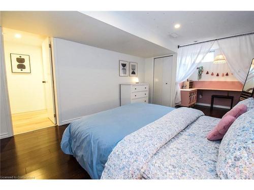 17 Rosemore Road, St. Catharines, ON - Indoor Photo Showing Bedroom