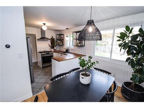 17 Rosemore Road, St. Catharines, ON - Indoor Photo Showing Dining Room