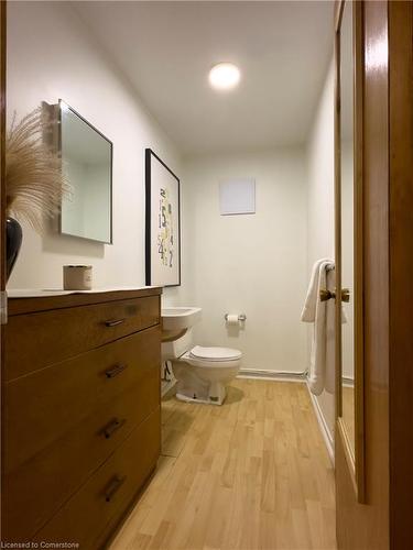 119 Oneida Boulevard, Ancaster, ON - Indoor Photo Showing Bathroom