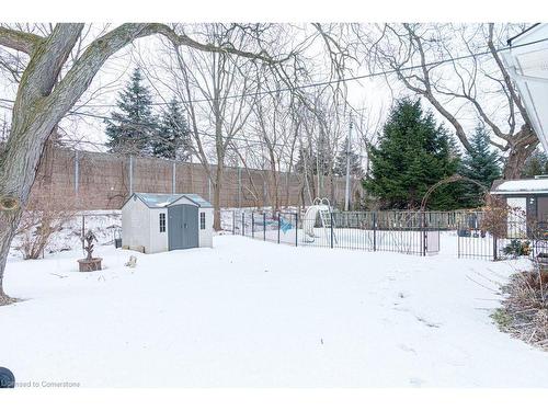 119 Oneida Boulevard, Ancaster, ON - Indoor Photo Showing Laundry Room