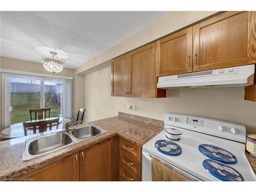 38 Cedarville Drive, Stoney Creek, ON - Indoor Photo Showing Kitchen With Double Sink