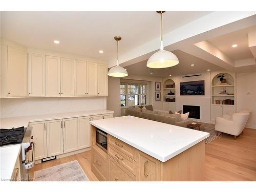 622 Woodland Avenue, Burlington, ON - Indoor Photo Showing Kitchen