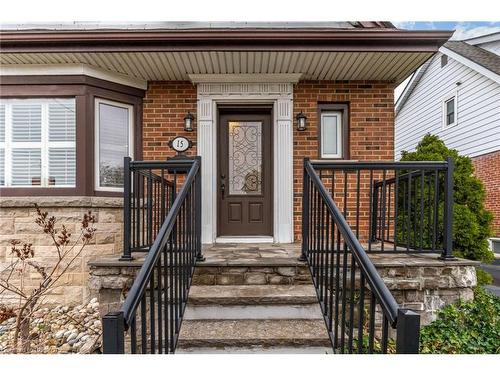 15 Empress Avenue, Hamilton, ON 