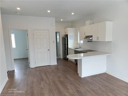 9C-164 Heiman Street, Kitchener, ON - Indoor Photo Showing Kitchen