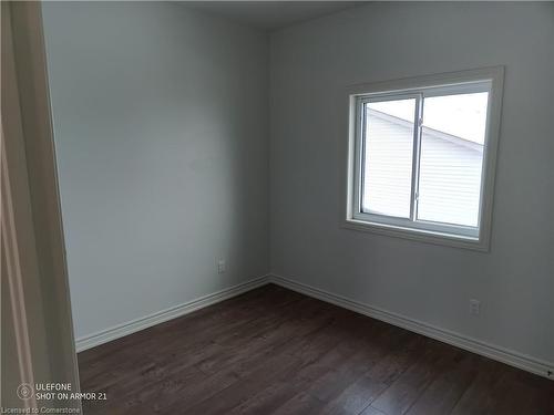 9C-164 Heiman Street, Kitchener, ON - Indoor Photo Showing Other Room