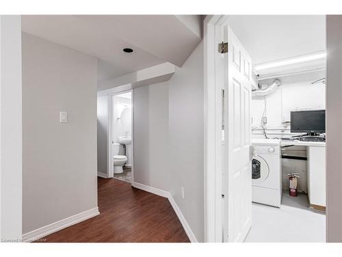 15 Empress Avenue, Hamilton, ON - Indoor Photo Showing Laundry Room