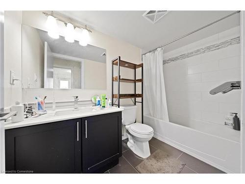 11-4080 Parkside Village Drive, Mississauga, ON - Indoor Photo Showing Bathroom