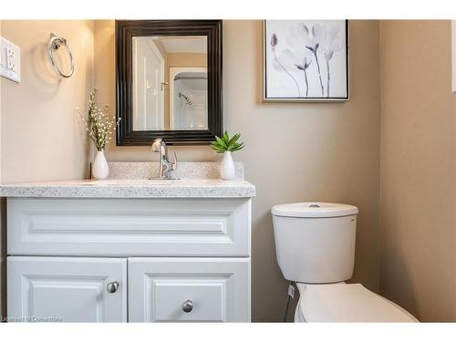 43 Brantwood Park Road, Brantford, ON - Indoor Photo Showing Bathroom