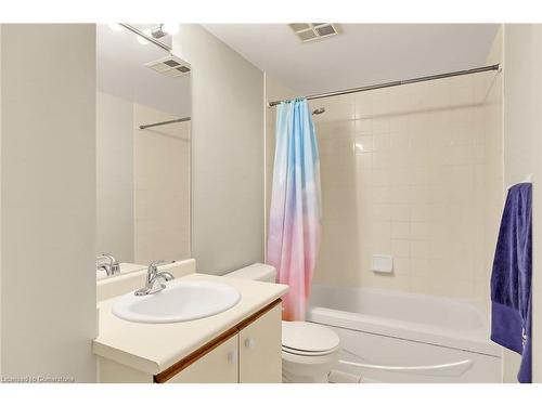 108-107 Bagot Street, Guelph, ON - Indoor Photo Showing Bathroom