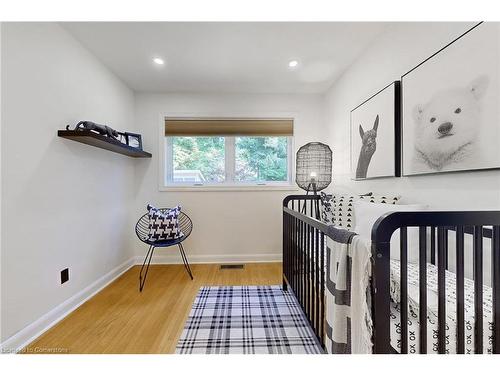 697 George Street, Burlington, ON - Indoor Photo Showing Bedroom