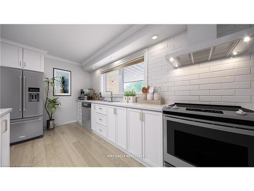 697 George Street, Burlington, ON - Indoor Photo Showing Kitchen