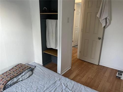 20 York Street, Welland, ON - Indoor Photo Showing Bedroom