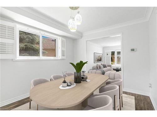 19 Driftwood Place, Stoney Creek, ON - Indoor Photo Showing Dining Room