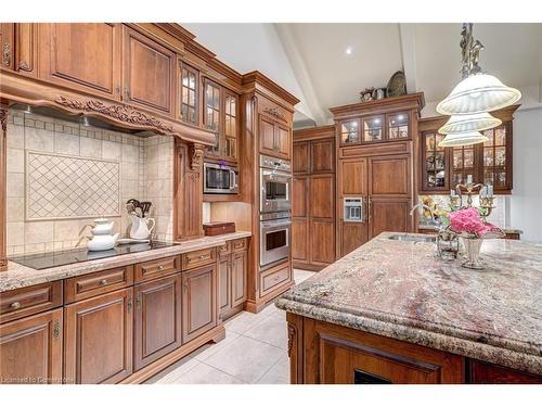 5 Jerseyville Road W, Ancaster, ON - Indoor Photo Showing Kitchen