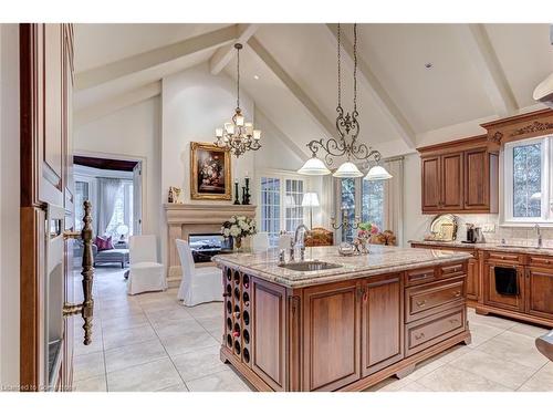 5 Jerseyville Road W, Ancaster, ON - Indoor Photo Showing Kitchen