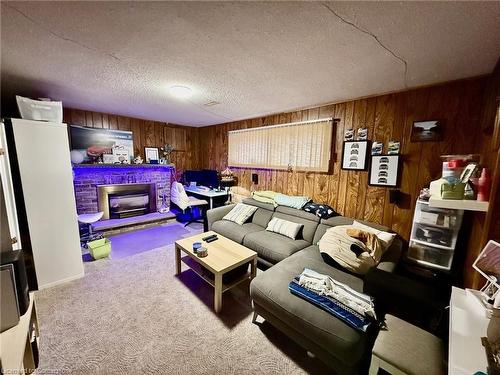 3056 Tecumseh Drive, Burlington, ON - Indoor Photo Showing Living Room With Fireplace