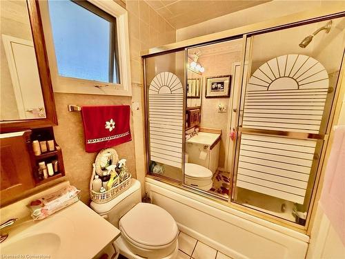 3056 Tecumseh Drive, Burlington, ON - Indoor Photo Showing Bathroom